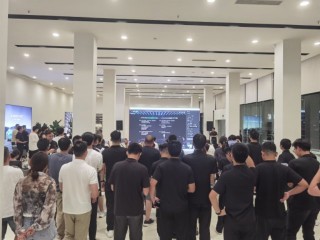 記者體驗小米門店狂熱營銷，多地已現(xiàn)YU7轉(zhuǎn)手訂單