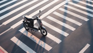 兩輪電動車進(jìn)入洗牌期：“一哥”雅迪利潤腰斬，九號公司業(yè)績飆升成黑馬