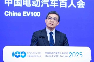 歐陽明高：新能源汽車和燃油車形成零和博弈，增量市場逐步轉(zhuǎn)向存量市場