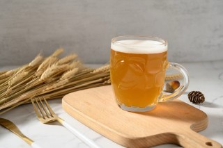 剛兩度減持套現(xiàn)超2600萬港元，華潤啤酒20年老兵侯孝海官宣辭職，稱“可能當(dāng)老師”