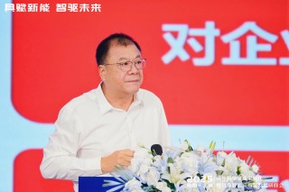 西安交通大學(xué)黨委書記盧建軍：中小企業(yè)面臨的最大困難是聘用高端人才